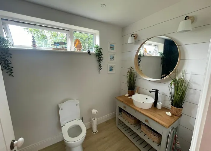 Ocean Breeze Дом отдыха Корк