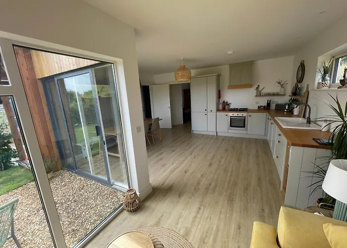 Ocean Breeze Корк